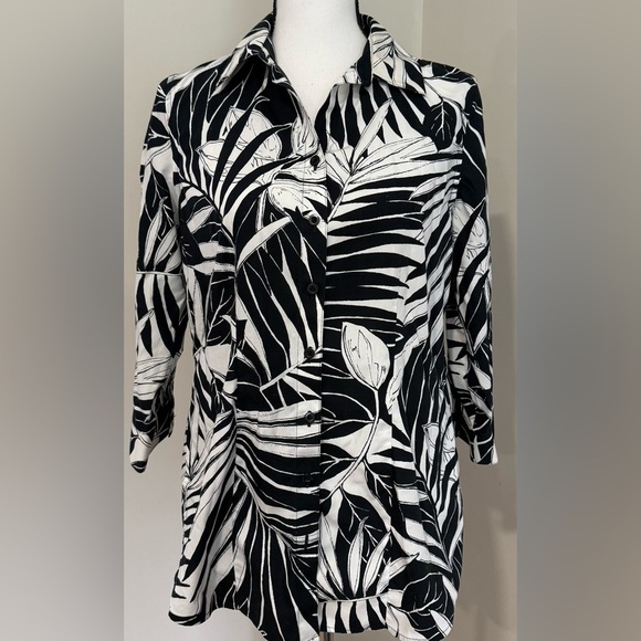 Chicos Palm Print 3/4 Sleeve Blouse - Picture 1 of 8